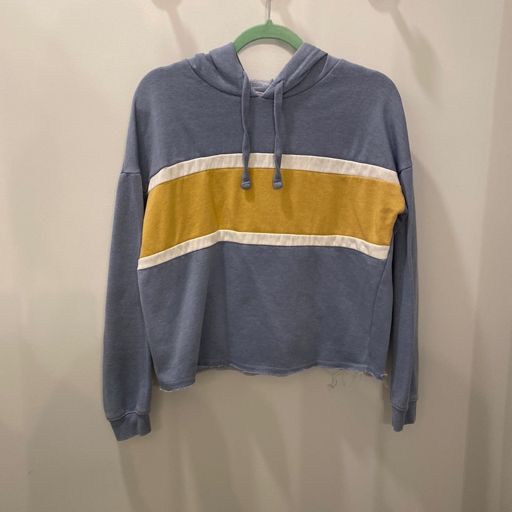 Women’s medium: Slightly cropped hoodie